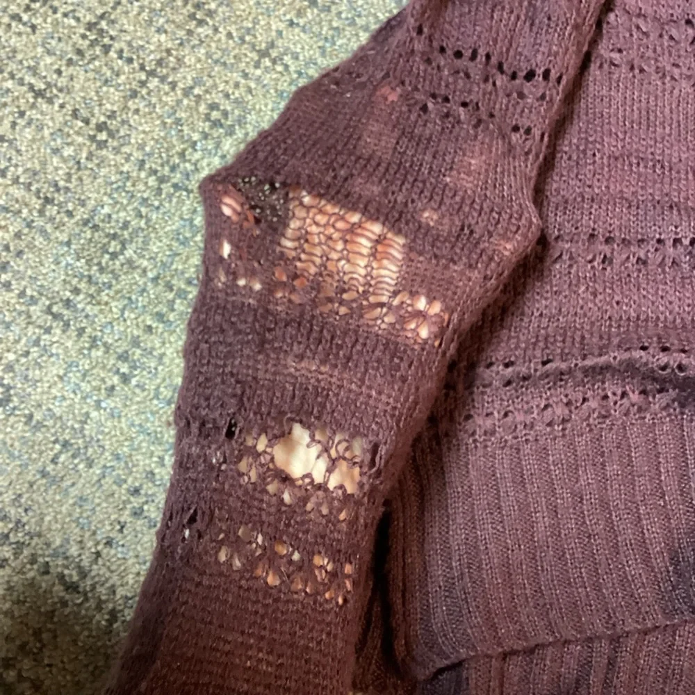 Aeropostale Maroon Knit Sweater * Size M * Repurpose Me * Craft Yarn